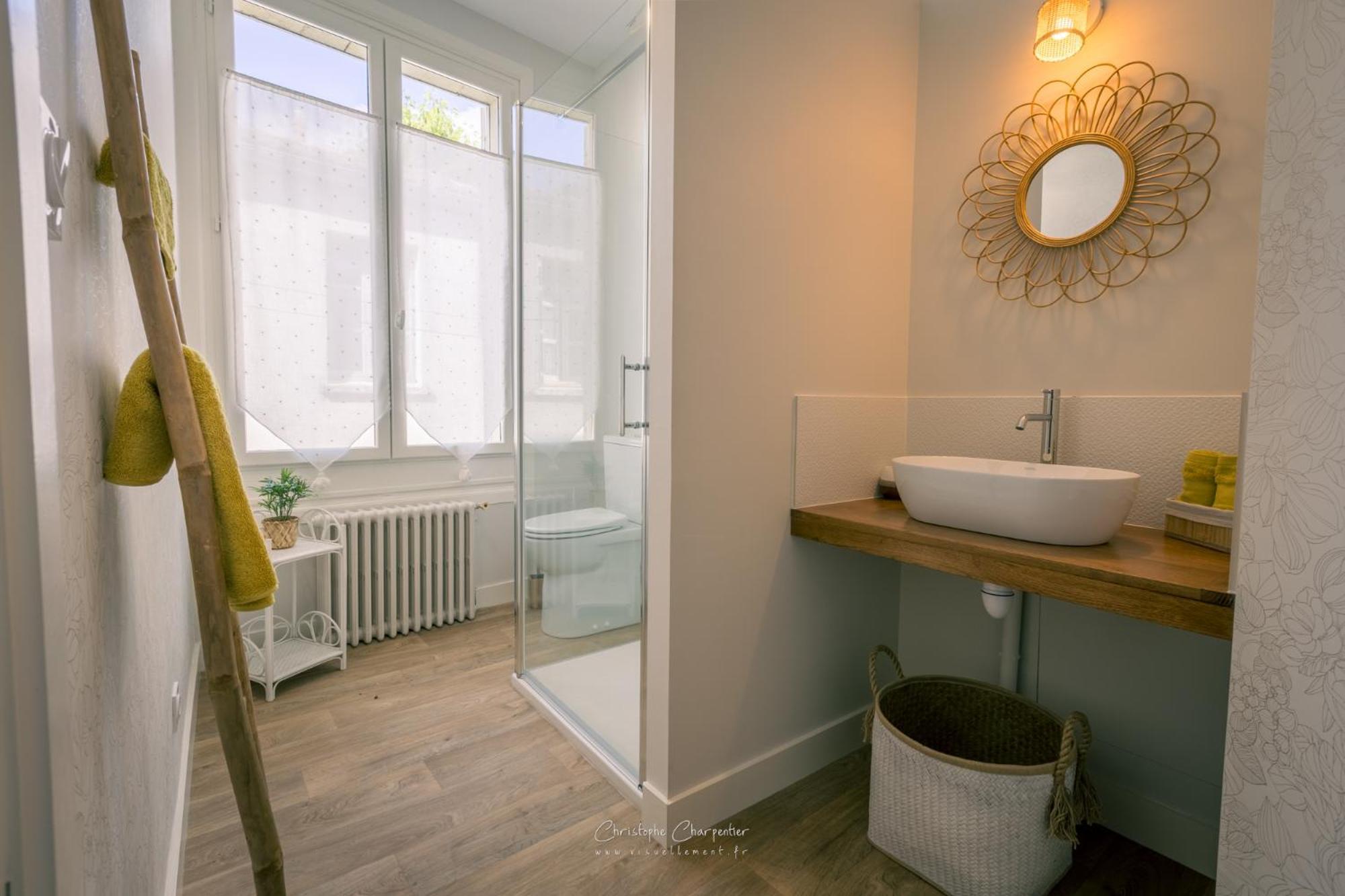 Le Prieure Sainte Croix Hotel Лудан Екстериор снимка